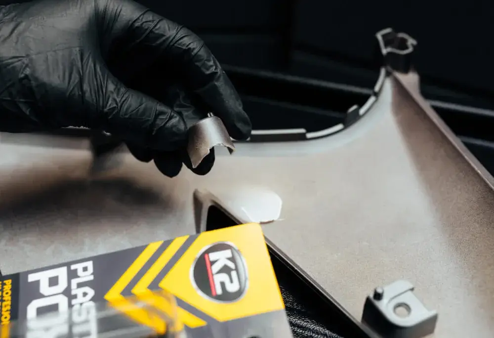Jak skutecznie skleić polipropylen - najlepsze kleje i techniki