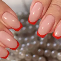 Kiedy powstał lakier hybrydowy i jak zmienił świat manicure?