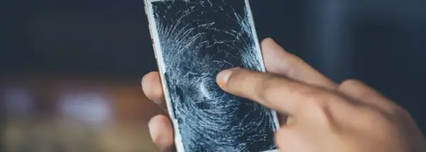 Jak naprawić pęknięty ekran w telefonie i uniknąć wysokich kosztów